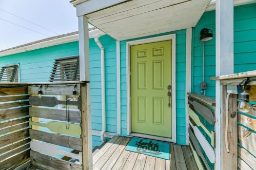 816 34 St, Galveston TX 77550-4004 exterior