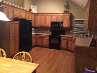 12400 Quail Ridge Dr, Olathe KS  66061-7784 exterior