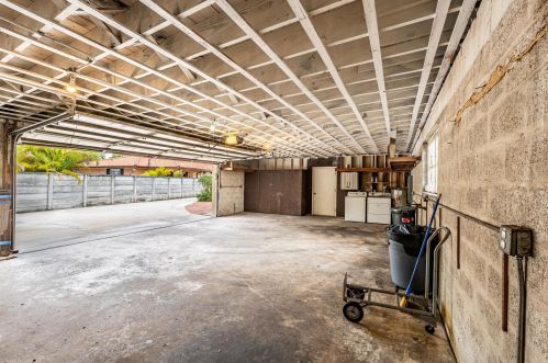 60 Olive Dr, Hialeah FL  33010-5212 exterior