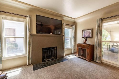 956 J St, Los Banos CA  93635-4321 exterior