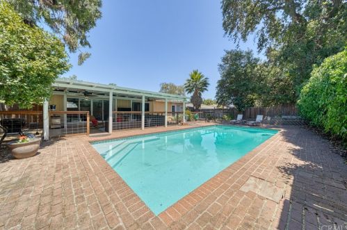 137 Macdonald Ave, Chico CA  95926-2101 exterior