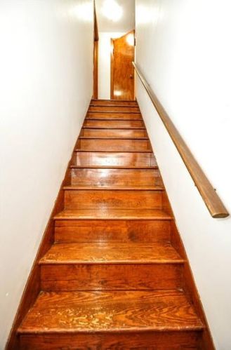 302 Sceneridge Rd, Mckeesport PA  15133-2222 exterior