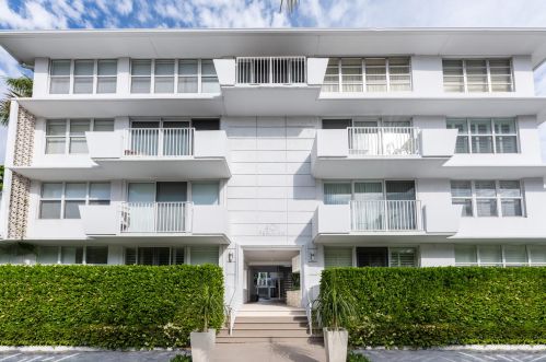 401 Peruvian Ave, Palm Beach, FL 33480-6503