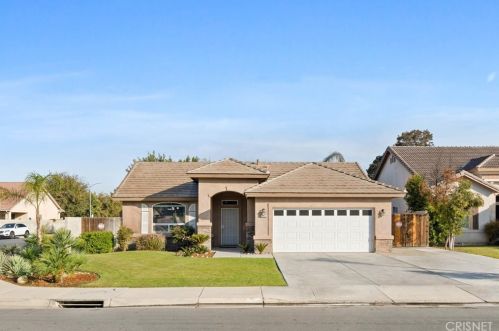 2926 Paradise Point Pl, Bakersfield, CA 93313-5487