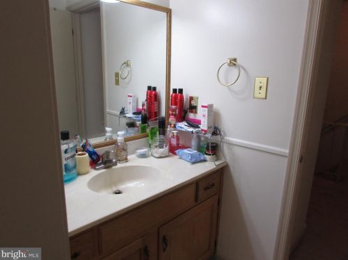 68 Pennypacker Dr, Collegeville PA  19473-1048 exterior