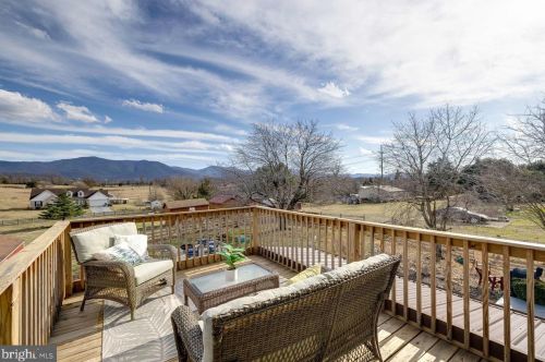 509 6th St, Richmond National Battlefiel VA  22835-1449 exterior