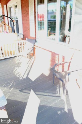 1437 Locust St, Norristown PA  19401-3321 exterior