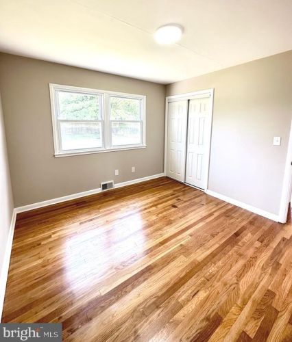 725 Ivy Dr, Seaford DE  19973-1340 exterior