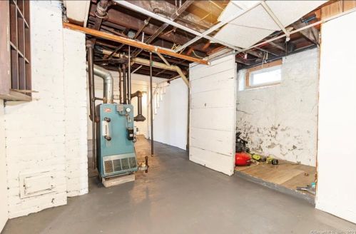 46 Sander St, United States Coast Guard Ac CT  06320-3320 exterior