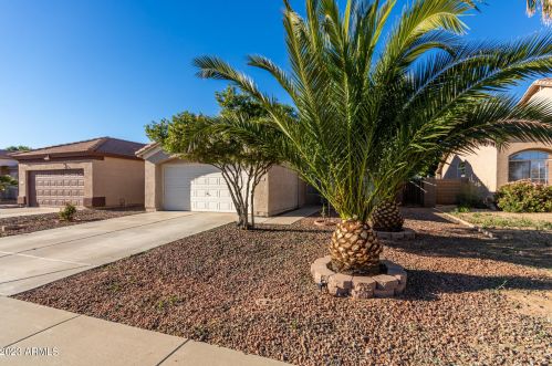 1930 Oakland St, Chandler, AZ 85225-8214