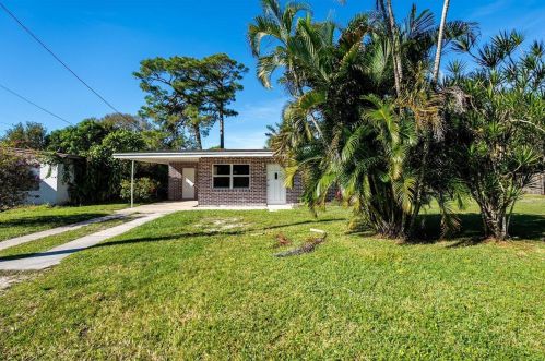 1815 30th St, Fort Pierce FL  34947-6914 exterior