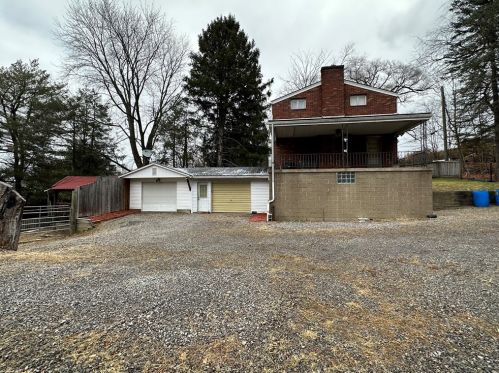 131 Wise Ln, Pittsburgh, PA 15209-1147