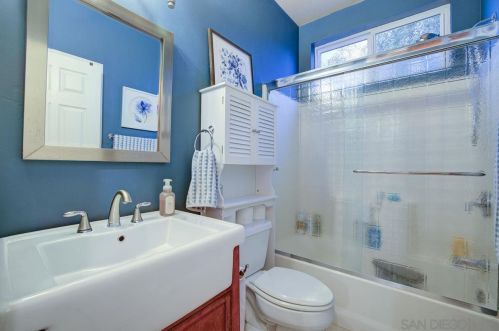 10956 Calle Oro Verde, Valley Center CA  92082-4201 exterior