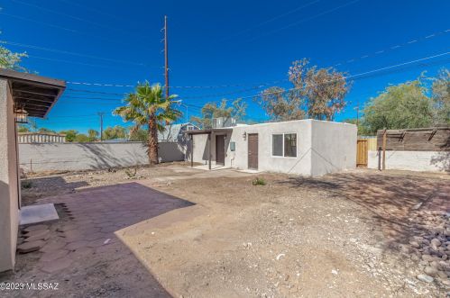3907 Montecito St, Tucson AZ 85711-4817 exterior