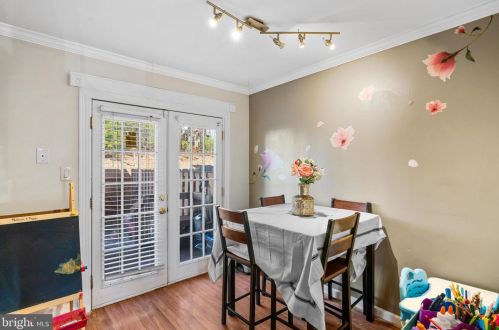 1944 Wicklow Ct, Woodbridge VA  22191-3459 exterior