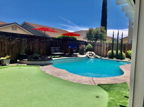 5616 Coloma Ct, Riverbank, CA 95367-9548