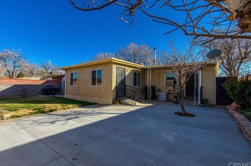 1315 Ivesbrook, Lancaster CA 93534-2108 exterior