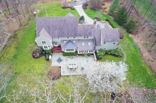 25 Weir Farm Ln, Ridgefield, CT 06877-6000