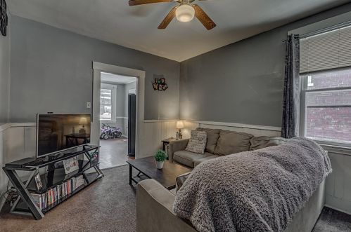 317 12th St, Newport, KY 41071-1512