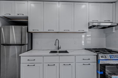 154 Midland Pl, Newark NJ  07106-3311 exterior