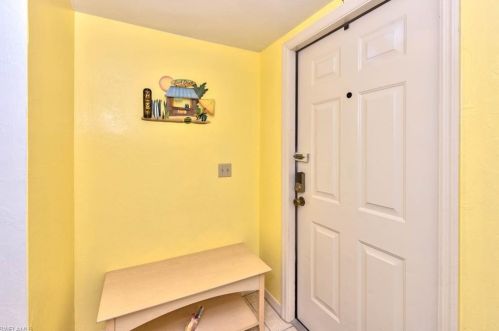 10041 Maddox Ln, Bonita Springs, FL 34135-7638