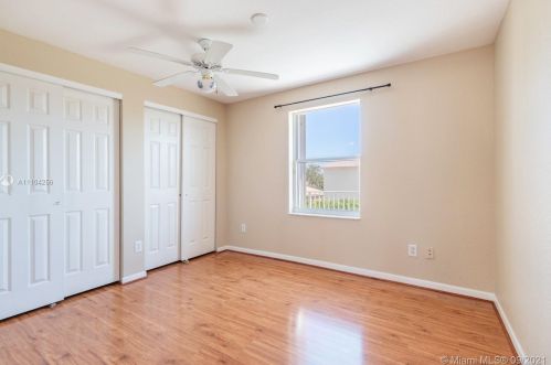 913 168 Ave, Hollywood FL 33028-2021 exterior