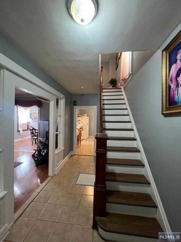 409 Park Ave, Fairview NJ  07022-1116 exterior