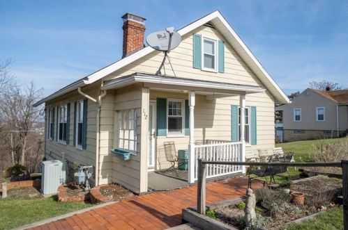 112 Cherry St, Canonsburg, PA 15317-1425