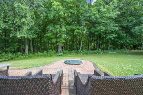2681 Teresa Dr, Green Bay, WI 54311-5576