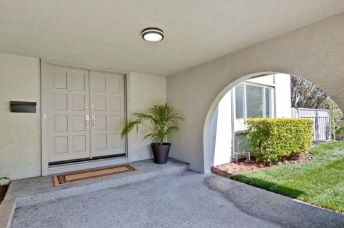 2900 Hallmark Dr, Belmont, CA 94002-2943