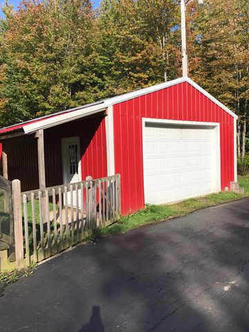 19961 Airport Rd, Conneautville, PA 16406-3711