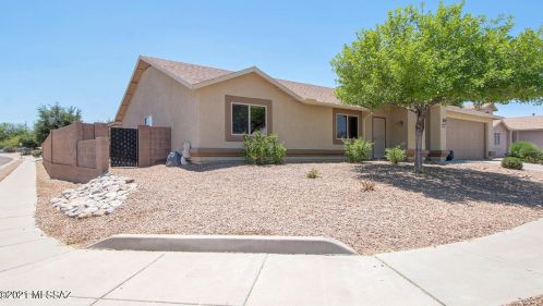 8084 Blindweed Dr, Tucson, AZ 85710-8584