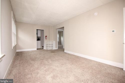 816 Bergen St, Gloucester NJ  08030-1541 exterior