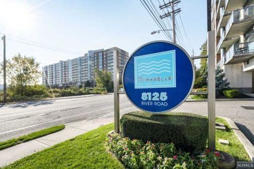 8125 River Rd, North Bergen NJ  07047-7200 exterior