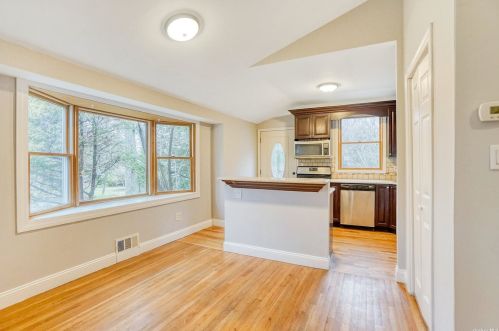 48 Thorney Ave, Huntington Station NY  11746-3253 exterior