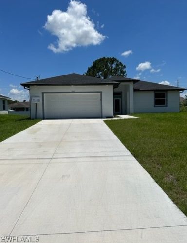 3007 2nd St, Lehigh Acres, FL 33936-1865
