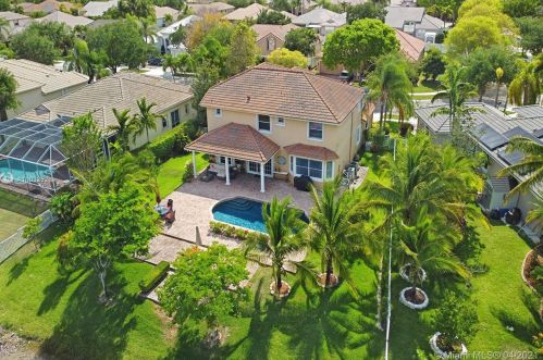 1885 139 Ter, Hollywood FL  33028-2837 exterior