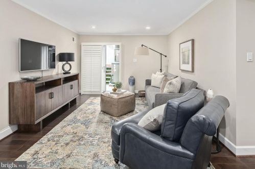 1708 Swann St, Washington DC 20009-5535 exterior