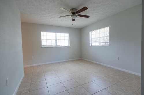 3441 Southern Pne Dr, Fort Pierce FL 34982-6542 exterior