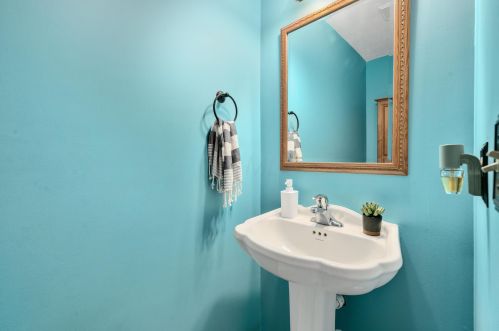 7440 Old Riv Dr, Blacklick OH  43004-7126 exterior