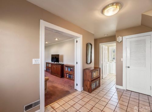 2 Perry Rd, East Brunswick NJ  08816-1324 exterior