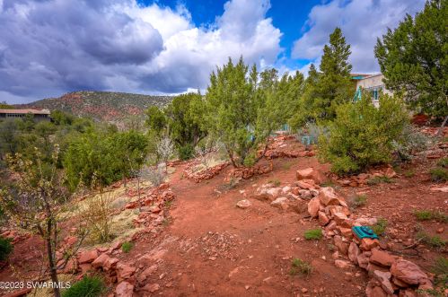 105 Castle Rock Trl, Sedona AZ 86336-6820 exterior