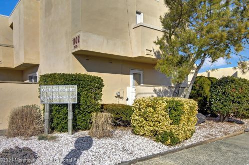 1102 Boulevard, Pelican Island, NJ 08751-2122