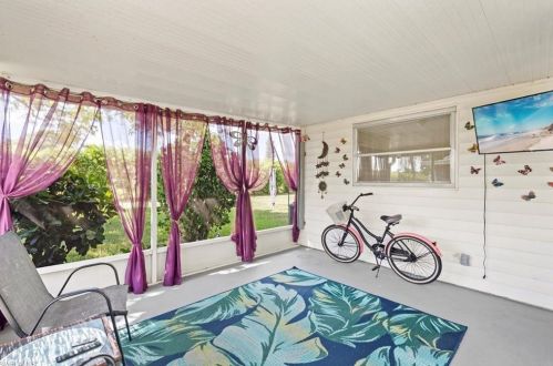 20 Desert Candle Cir, Lehigh Acres FL  33936-7361 exterior