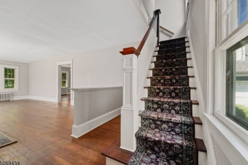 33 Lakeview Dr, Bernardsville, NJ 07924-2029