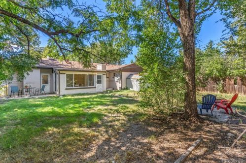 8530 Circle Dr, Westminster CO  80031-3735 exterior