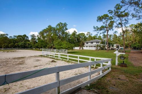 3400 25th Ave, Naples FL  34117-7122 exterior