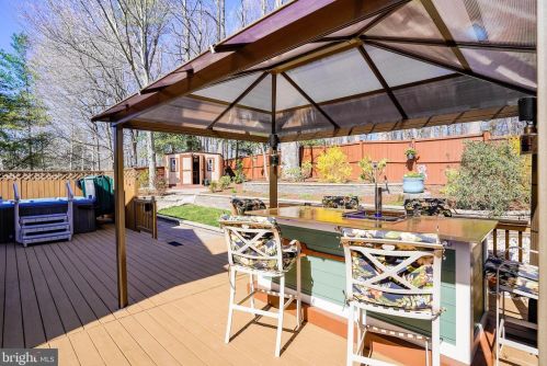 7755 Gamid Dr, Springfield, VA 22153-2216