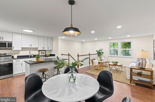 12714 Saylers Creek Ln, Herndon, VA 20170-2852