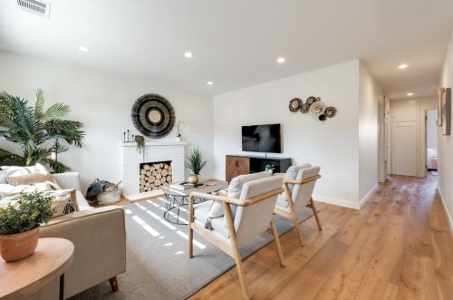 318 Hiller St, Belmont, CA 94002-2519